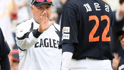 LG 시절부터 버겁다는 생각이 들었는데… 묵은 고민 끝! 결단 내렸다 35세 캡틴은 왜 변화를 택했나