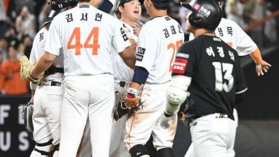 김경문표 '더블 스틸' 또 나왔다, 한화 기막힌 역전승…1위 LG에 0.5G 맹추격 선수들이 포기하지 않았다