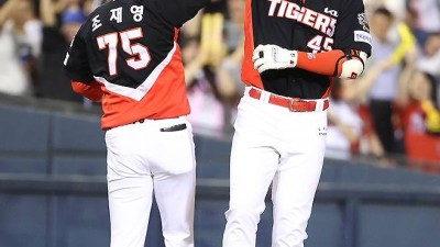 '3연승' KIA 제자리 찾나, 위즈덤 41일 만에 넘겼다!→최원준 호수비+쐐기포…두산 4연패 수렁