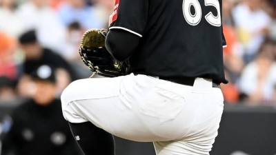 '1선발인데' 이런 외국인 왜 풀었지…20억 에이스 부진한데, 이리도 고마울 수가