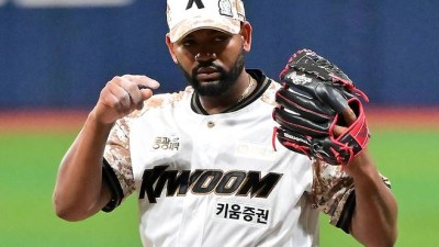 '1위와 꼴찌 대결? 의미 없다!' 키움, LG 연이틀 잡고 위닝시리즈 확보…알칸타라 8이닝 완벽투→4연승 질주 [고척:스코어]