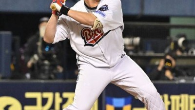 ‘4G 무안타 침묵’ 11년째 거포 기대주 또 2군행…그런데 왜 감독대행 자책했나 “내가 선수를 잘못 올렸다”