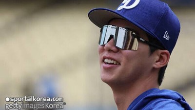 로버츠, 매일 써라! 커쇼도 엄지 세운 김혜성, 현지 반응도 '폭발적'…그는 더 많은 타석에 서야 한다
