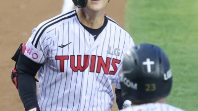 [공식] 이럴수가 '야구 없는 월요일' 끝내 KS MVP 2군행 통보, '총 8명' 1군 엔트리 말소