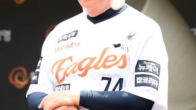'트레이드설의 중심' 한화, 김경문 감독이 직접 입장 밝혔다! → 하고 싶은 쪽은 있었다