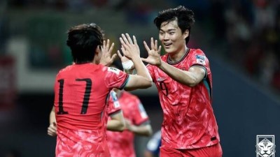[A매치 현장 리뷰] '골골골골' 미쳤다! 홍명보호 16년 만에 대기록...11회 연속 월드컵 본선 진출 자축→한국, 쿠웨이트 4-0 제압