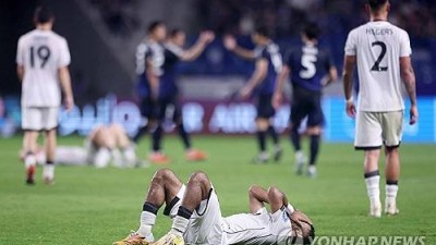 日 원정 '0-6 대패'→분노한 인니 언론, 신태용 그리웠나…클라위버르트, 특정 선수 의존 줄여야