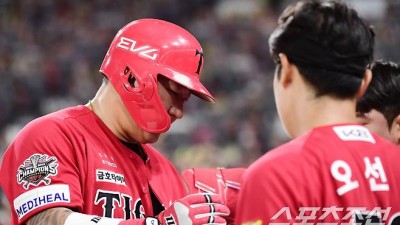 최형우 KBO 최초! 전상현 타이거즈 최초!…KIA 5할 지켰다 '삼성 6-3 제압' [광주 리뷰]