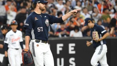 발길 끊긴 ML 스카우트, 지휘봉 내려놓은 감독…조정기 거친 ‘ML 28승 투수’는 분위기가 달라졌다
