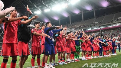 '무패 진출' 한국-'1호 확정' 일본-'사상 최초' 우즈벡→'6회 연속 탈락' 중국-'4차예선행' 사우디-'무승' 북한...희비 엇갈린 아시아 3차예선 마무리