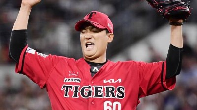 으악 볼 하나 때문에 날아간 승리 투수. 김도현의 탄식, 이게 무슨 운명의 장난이란 말인가...[광주현장]