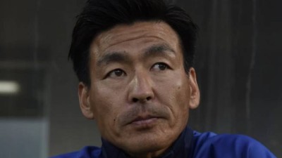 절대로 용납될 수 없는 일 일본 역대급 충격 사건, 감독이 선수한테 머리박치기→자진 사퇴 깊이 사과드린다