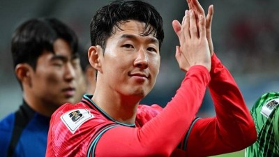 토트넘, '사우디행' 손흥민 이적료로 '927억' 꿀꺽하나... 거부 절대 못해 前 EPL 구단 CEO도 확신