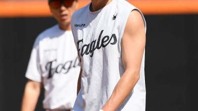라이브 소화. 전역 후 부산 합류 한화 내야에 천군만마가 온다...'50억 FA+퓨처스 홈런왕' 1군 합류 임박