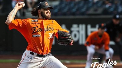 한화 폰세, 6이닝 10K 1실점 쾌투에도 시즌 10승 선착 무산