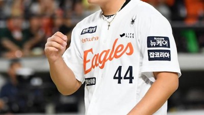 마무리는 1이닝 던지는거 아니에요? 툭하면 8회에 나온다...피말리는 순위 싸움, 그 불똥이 클로저들에게