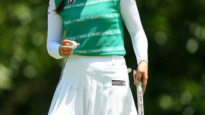 '장타퀸' 이동은, 우승 못한 부모님 소원 풀었다..한국여자오픈에서 프로 첫 승