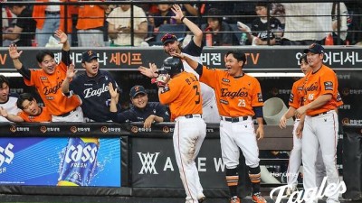 한화 1위! 35일 만에 LG 잡고 진짜 '최강한화'됐다…104분 우천중단→빅이닝 대폭발, 0-4에서 10-5 역전극