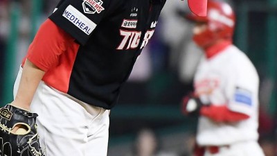 'ERA 18.69→1.59' 국대 좌완 부활 조짐, '충격의 헤드샷' 잔상 극복해야 한다