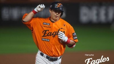 '산소통 챙겼다!' 선두 자격 증명한 한화… 안치홍·노시환 동반 부활에 문현빈 '홈 보살'까지, '우중혈투' 악조건에도 공수 모두 '펄펄'