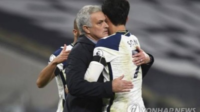 '흥민아 이리 와' 연봉 180억 그대로 줄게…은사 무리뉴 '러브콜' 떴다→연봉 인상+유럽대항전 보장→튀르키예 이적 현실화?