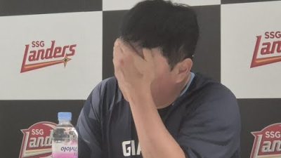'롯데, 야구 하고 있는 게 아냐, 버티고 있다'...핵심 선수들, 줄줄이 헤드샷에 울고 견제구에 쓰러져