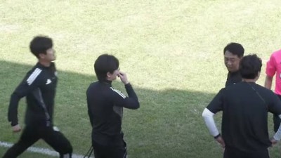 심판 향한 '팍 씨' 제스처...대한축구협회 주심에게 폭력적인 행동+고의로 기술 지역 침범→추가 징계 내렸다
