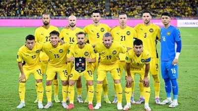 세계사 '전례 없던' 초대형 귀화 러시! '무려 아르헨 출신 37명' 공개모집... 자국 출신 없는 대표팀 논란+조롱 세례