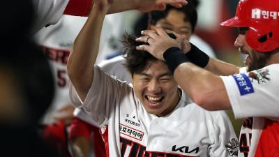 '이럴수가' 2군이라던 KIA 미쳤다, 한화 제치고 1위라니…올해 왜 이러냐 했는데