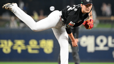 'KIA 방출생→독립리그→KT 입단' 193cm 무명투수 인생 역전인가, 필승조 파격 발탁 현재 제일 낫다