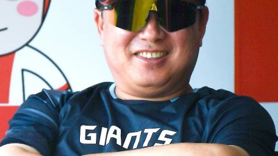 김태형 감독 입이 다물어지지 않았다 박재엽, 양의지 19살 때보다 모든 게 더 낫다 [부산 현장]