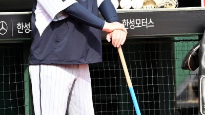 김경문 감독 롯데 신인들 잘하더라. 그래서 야구가 어렵다. 150km 엄상백 속상했을 것이다 [부산 현장]