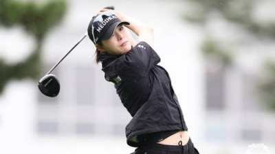 패션모델 같았던 김나영, 체중 불리고 KLPGA 첫 우승 기회(종합)