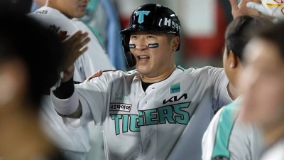 '규정타석 달랑 2명' 파죽지세 KIA, 묵묵히 버틴 이들 있었다