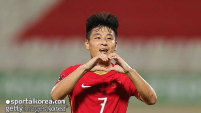 대륙이 들썩! '310경기 191골' 중국 손흥민 향한 '발롱도르 위너' 극찬…증명할 필요 없는 선수