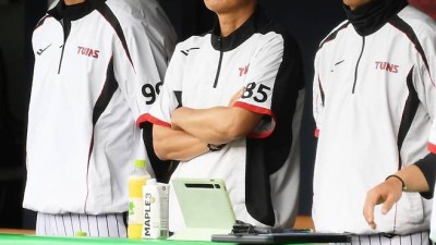 '염갈량은 이제 참지 않는다.' 1점 리드에도 외국인 투수 5회 교체 초강수. 벌떼 불펜으로 전반기 승부수 띄웠다[잠실 포커스]