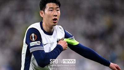 '장사꾼' 레비 회장은 결단 내렸다 손흥민 이적료 462억원 넘으면 감독 상관없이 이적 협상