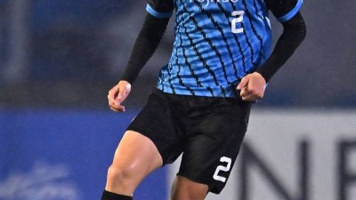 日 축구 초대박 경사! 토트넘 93억에 '일본 국대' 센터백 영입 HERE WE GO급 확인…임대 계획 X→베리발처럼 즉시전력감 활용 사상 최고액 유력