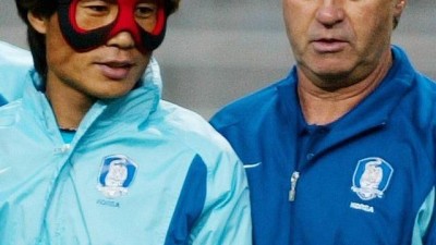 2002 한일 월드컵 영웅 '마스크맨' 김태영, 라오스 1부리그 클럽 감독 된다