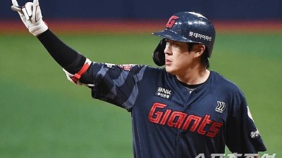 눈부상 딛고 돌아왔다! 정신 좀 차리라고… 이악문 천재타자, 병원에서 지켜본 '3위' 롯데 어땠나 [인터뷰]