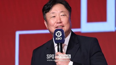'손호영 이후 첫 트레이드' 차명석 단장 내가 현장에 얘기…퓨처스 유망주들 자리 못 잡아