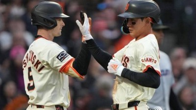 '맷 감독님 왜 돌렸어요' 이정후, 9회말 통한의 주루사... 3출루에도 웃지 못했다 [SF 리뷰]