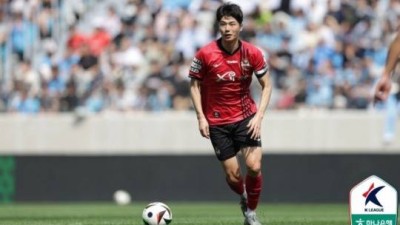 '은퇴하겠다 했더니...' 기성용, 서울과 결별 뒤 포항행 결정