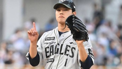 잠 좀 편하게 자고 싶었는데… 문동주 향한 억측과 오해, 37일 만에 승리→불면의 밤도 끝났다