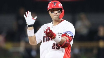 '13타수 1안타' 위즈덤 긴장해라! 우승 주역 '슈퍼백업' 퓨처스서 홈런 작렬…살얼음판 걷는 KIA, 변우혁 반등 가능성에 '주목'