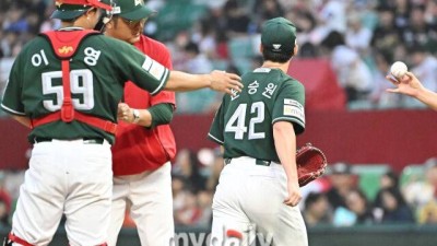 40일 만에 1군 컴백인데, 홈런-볼넷-볼넷-볼넷-볼넷-볼넷→6실점 눈물…SSG 4선발 웃지 못했다 [MD인천]