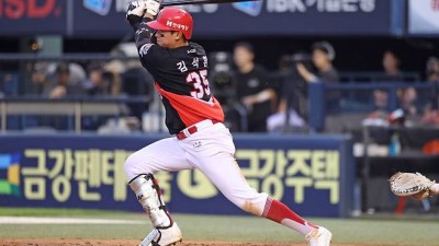 2사 만루 귀중한 적시타, 칭찬하고 싶다 선발 기회 제대로 살린 김석환, 꽃감독도 '엄지 척'