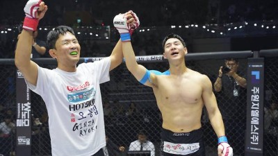 ‘화끈한 TKO 승’ 윤형빈, 은퇴... 무패 챔피언 박시원, 윤태영에 무릎(종합)