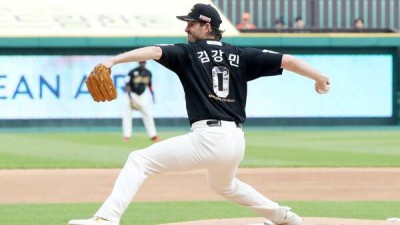 6회 와르르 무너진 앤더슨… 이숭용 감독 심우준 번트 실패 때 아차했다