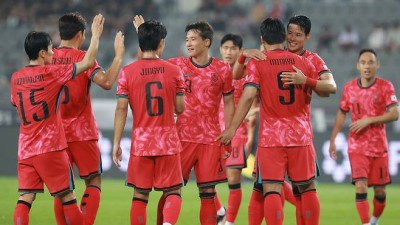 '중국 3-0 대파' 홍명보호, 홍콩과 동아시안컵 2차전...로테이션 적극 활용할까